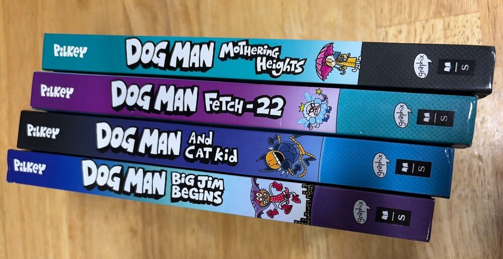 Dog Man Book Lot of 4 Hardcover Books By Dav Pilkey - Like New